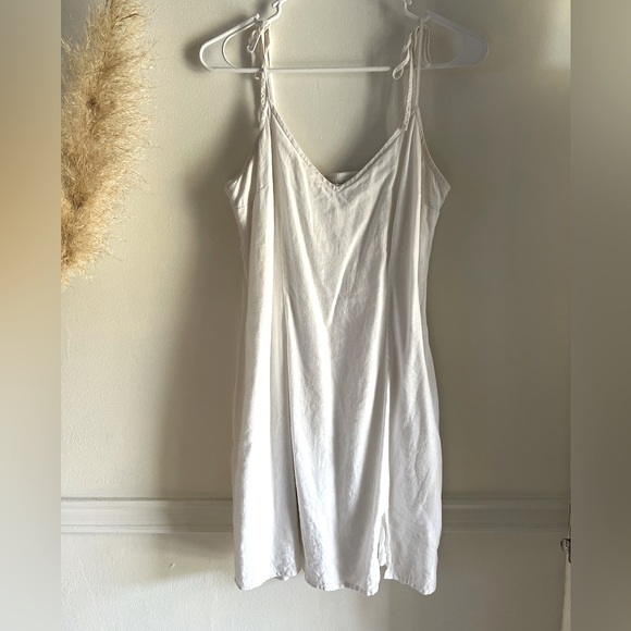 Abercrombie & Fitch White Dress - Picture 2 of 8